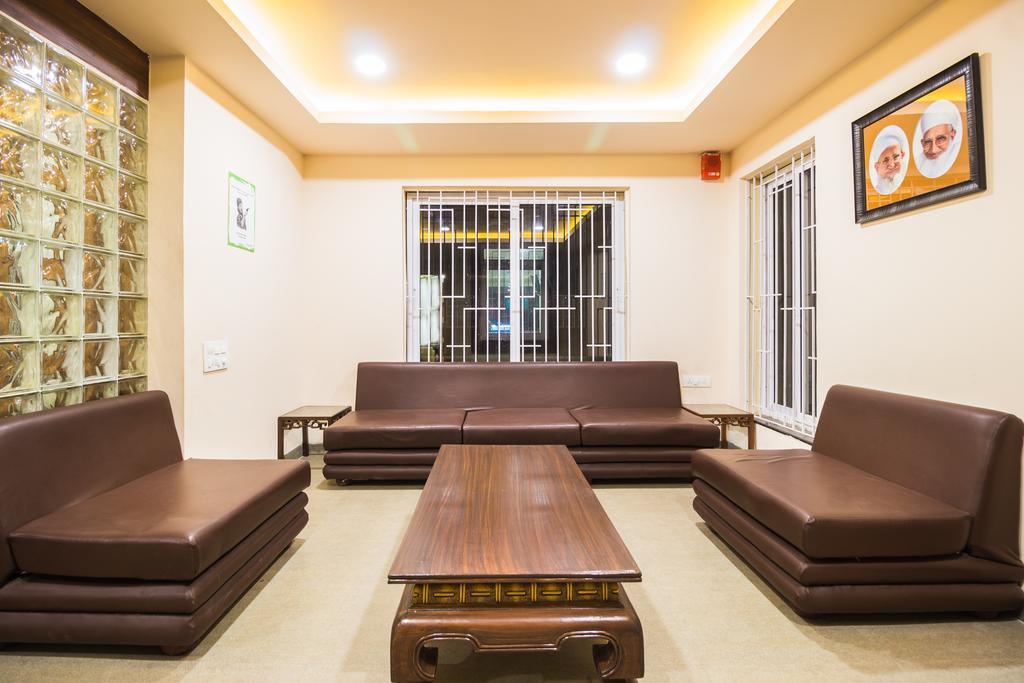 Itsy Hotels Arastu Inn Hyderabad Exterior photo
